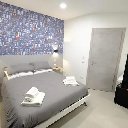 Mitologica 4* Neapel